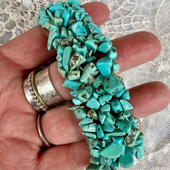 Turquoise Tumbled Stone Stretch Bracelet - Picture 6 of 7
